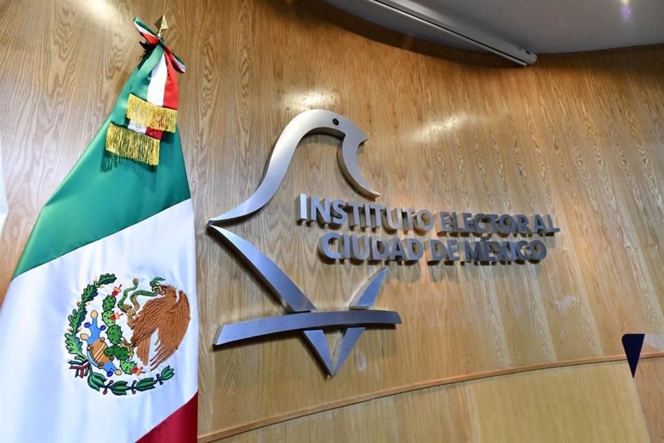 El Instituto Electoral de la Ciudad de México solicitó analizar prerrogativas que no erogó o no comprobó Morena en 2019. 