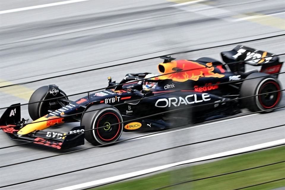 A Max Verstappen no le dio su Red Bull para quitarle al español el triunfo.