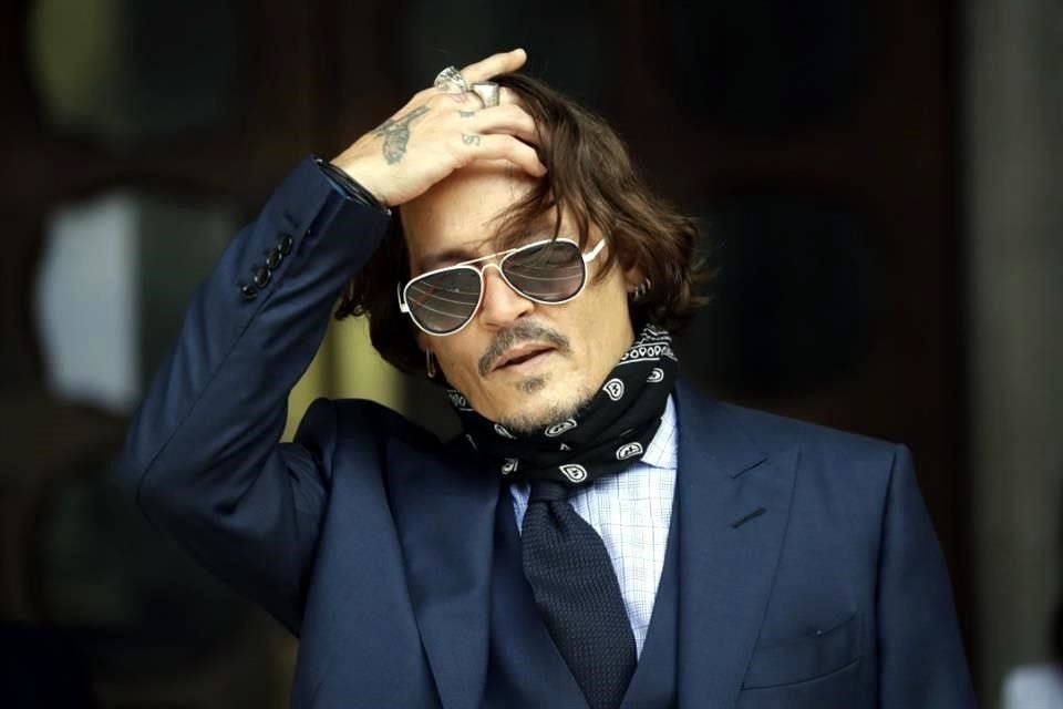 Johnny Depp llegó a un acuerdo con Gregg Brooks, productor que lo acusó de agresión.