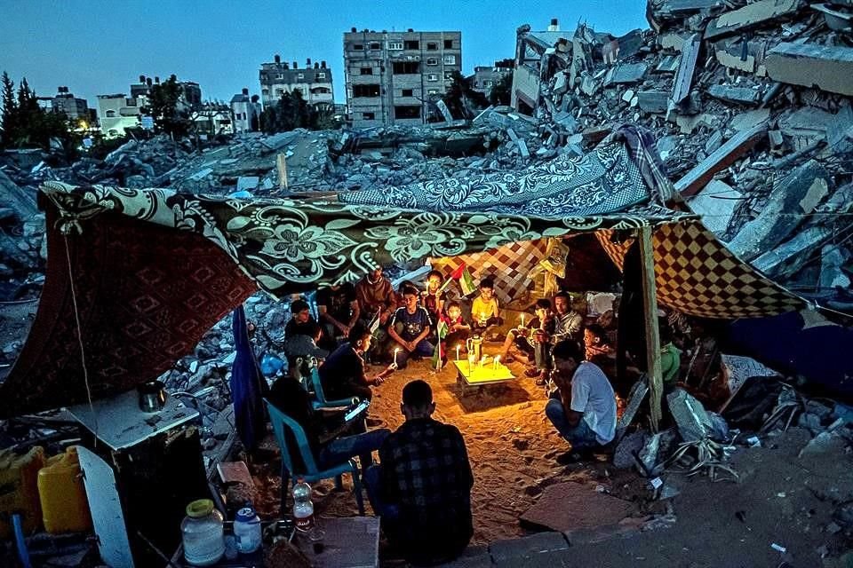 'Palestinian Children in Gaza', una fotografía de Fatima Shbair.