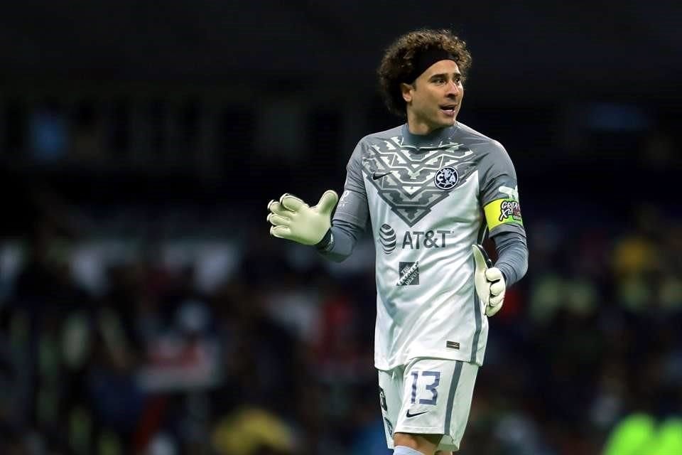 Guillermo Ochoa quiere renovar con América.