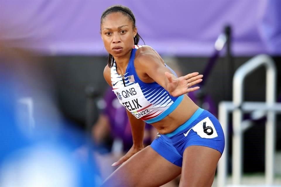 Allyson Felix obtuvo el bronce en los relevos 4x400 y así dijo adiós a las pistas.