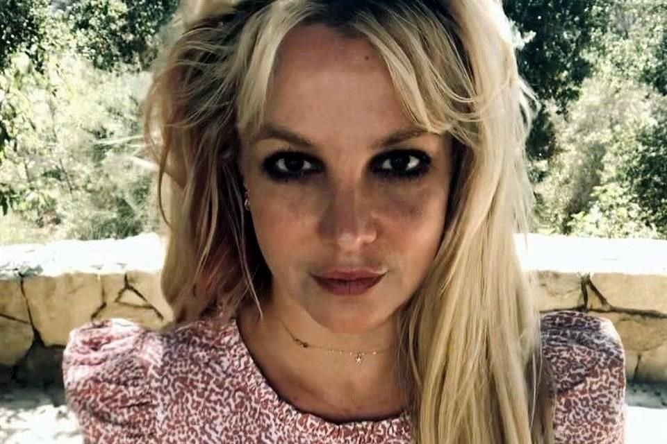Britney Spears utilizó su Instagram para presentar una nueva versión de 'Baby One More Time' a capela.