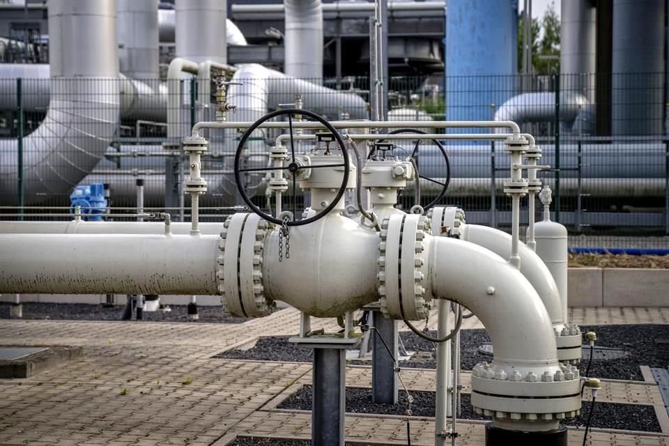 Vista de los conductos de gas en la planta de almacenamiento de Eiterfeld, en Alemania.