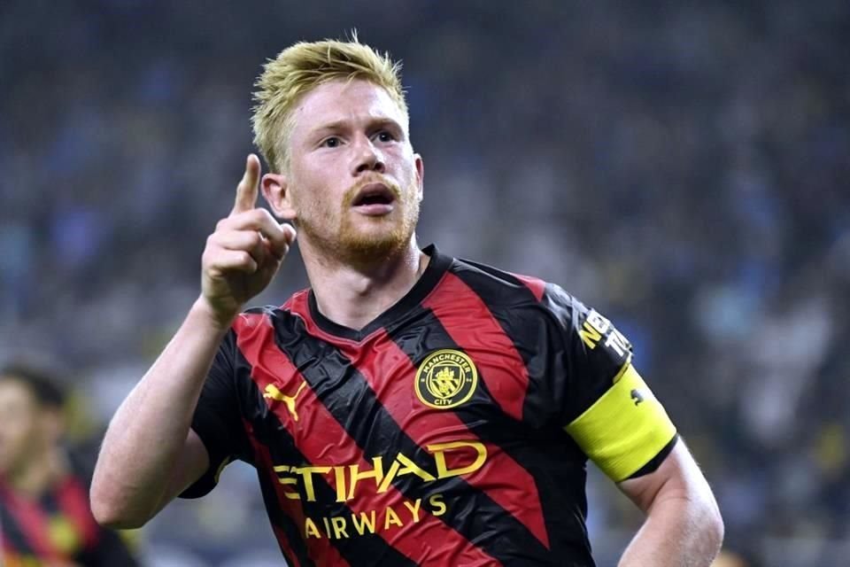 Kevin De Bruyne logró doblete.