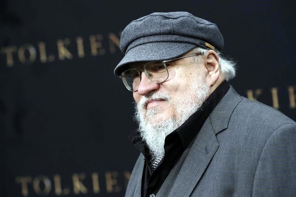 El escritor George R.R. Martin, autor de 'Game of Thrones', se encuentra adaptando un pasaje de sus novelas para Broadway y el West End de Londres.