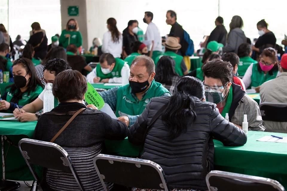 Vacunación en la Alcaldía Cuauhtémoc para los adultos de 50 a 59 años.