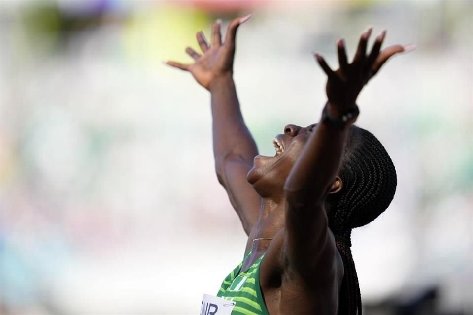 Tobi Amusan no posee medallas mundialistas u olímpicas, pero rompió el segundo récord mundial del Mundial de Eugene.