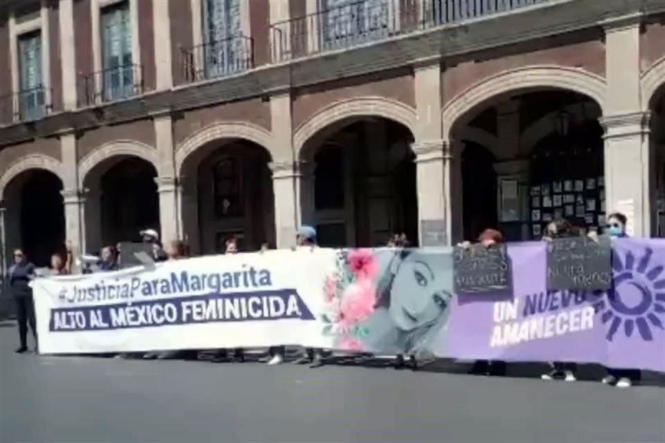 Con cantos y consignas exigieron castigo para culpables de feminicidio de Margarita.