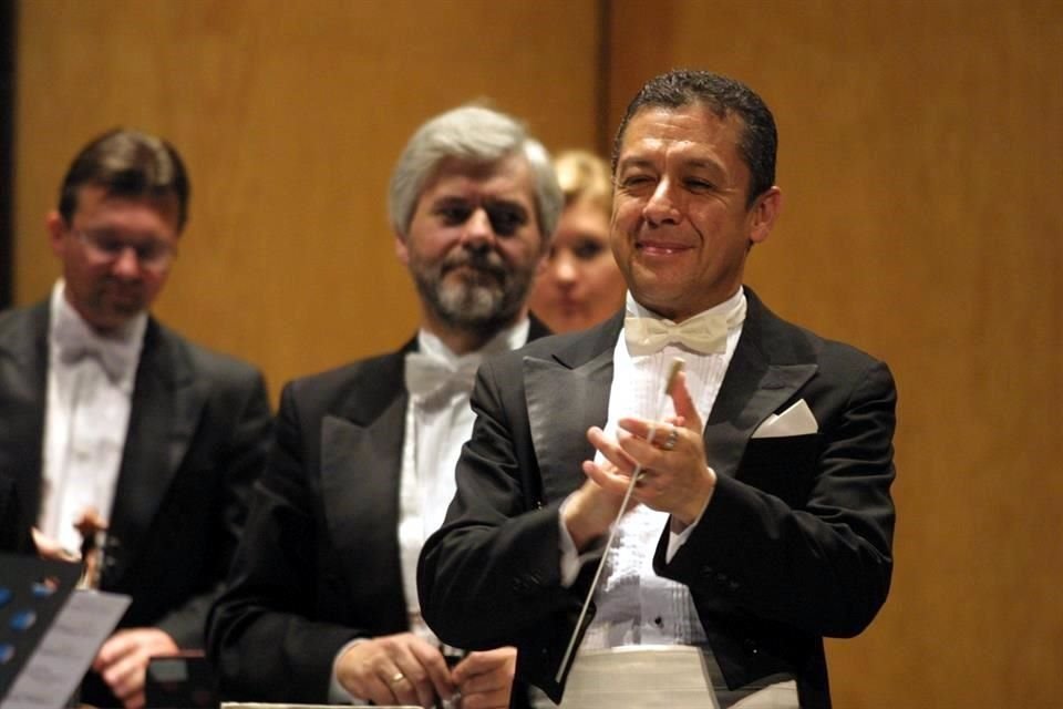 Cárdenas tuvo maestros como Herbert von Karajan y Sergiu Celibidache.