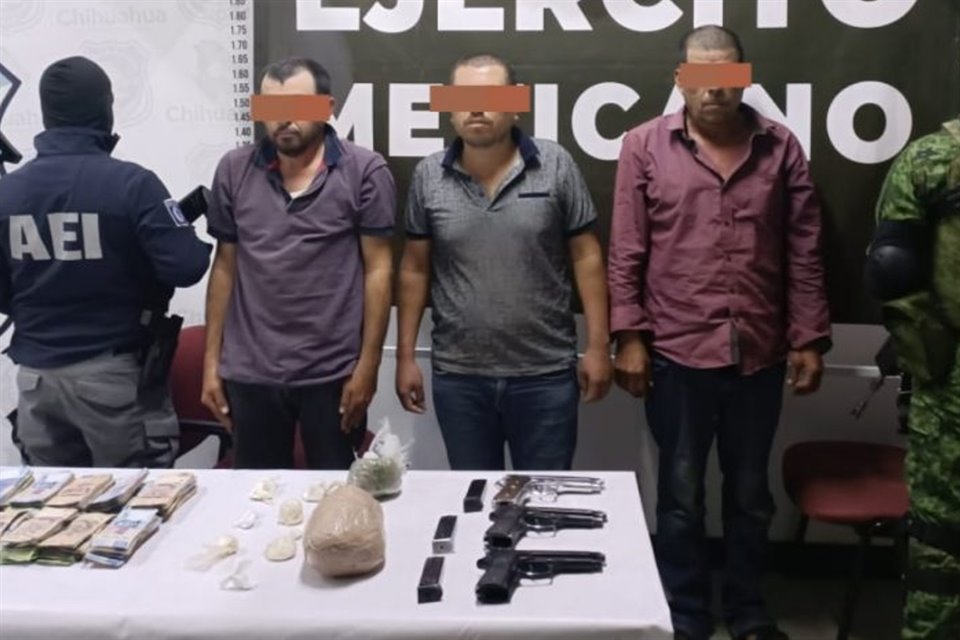 Tres sujetos vinculados a José Noriel Portillo Gil, 'El Chueco', fueron asegurados por elementos del Ejército Mexicano.