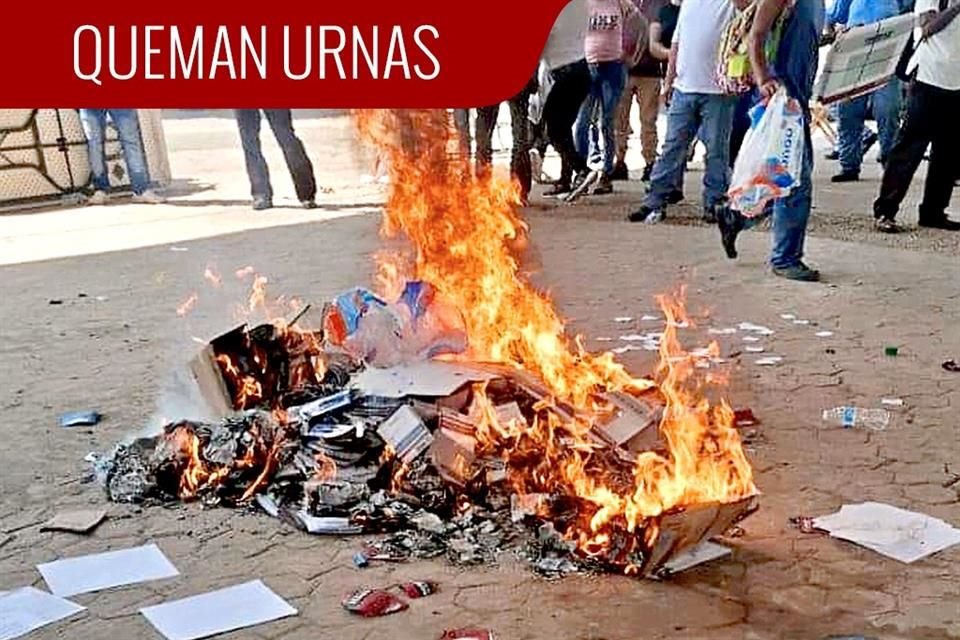 En algunas partes, los morenistas reportaron quema de urnas y boletas.