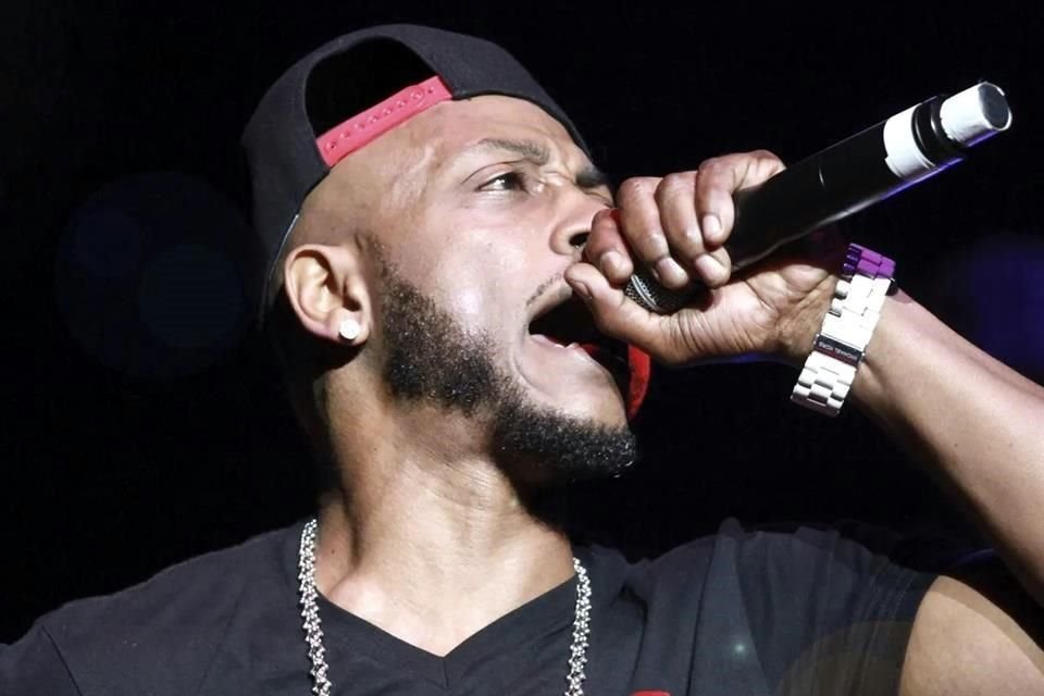 El rapero Mystikal fue arrestado en Luisiana, EU, tras ser acusado de varios delitos como violación, estrangulamiento, robo y abuso doméstico.