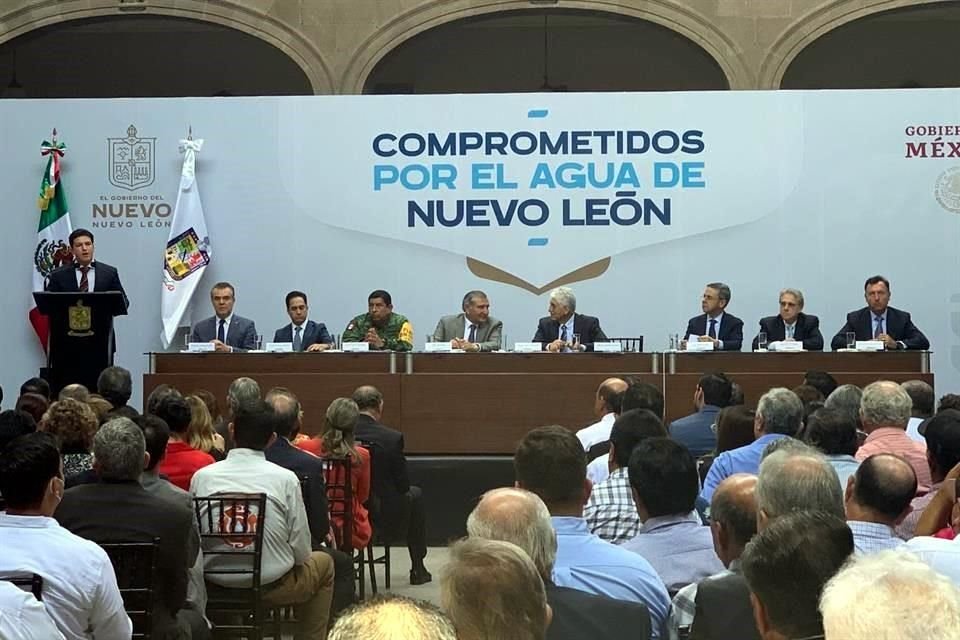 El Gobernador Samuel García encabezó en Palacio estatal el evento denominado 'Comprometidos por el Agua de Nuevo León'.