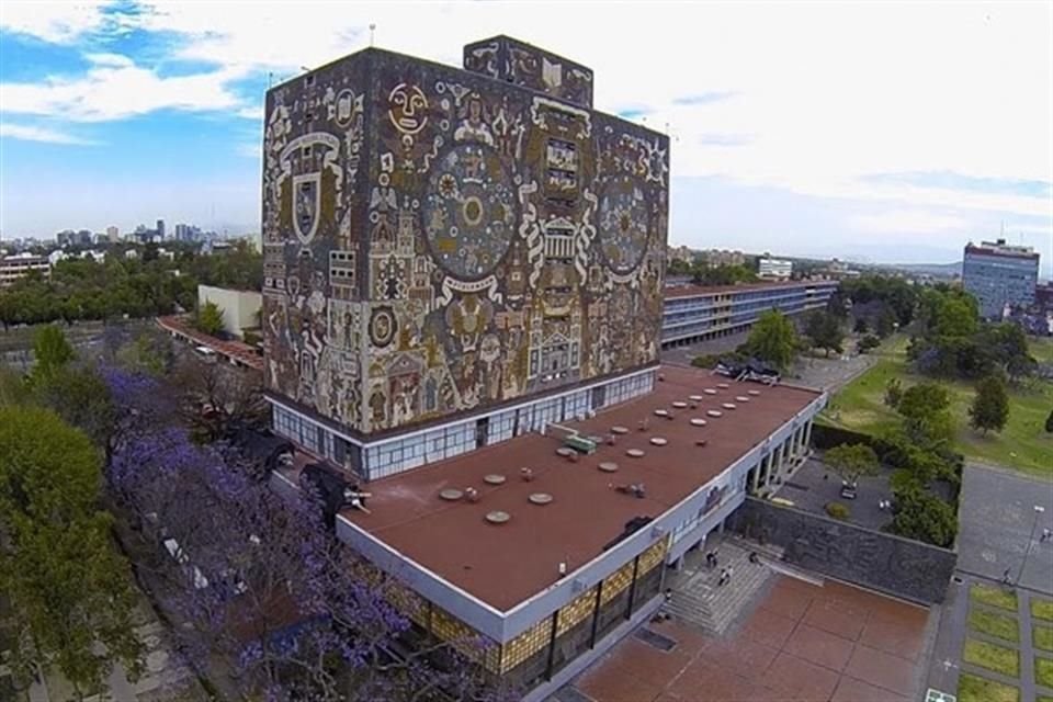 La UnADM y la UNAM ofrecen carreras en modalidad abierta y a distancia, mientras que el IPN realizará una 'segunda vuelta' de exámenes.