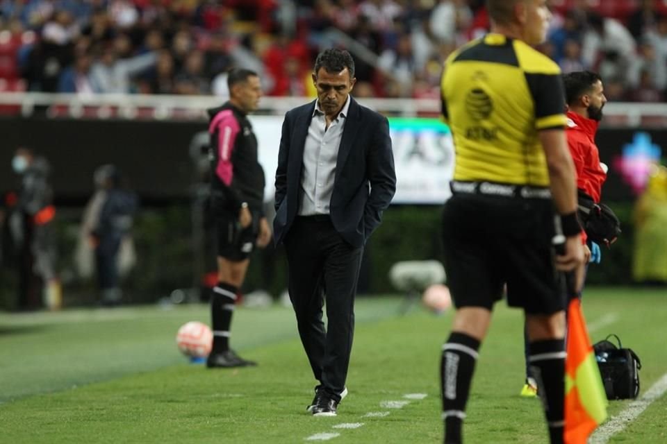 Ricardo Cadena, director técnico de las Chivas.