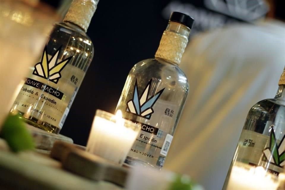 El Centro Cultural y de Convenciones albergó la Feria del Mezcal 2022.