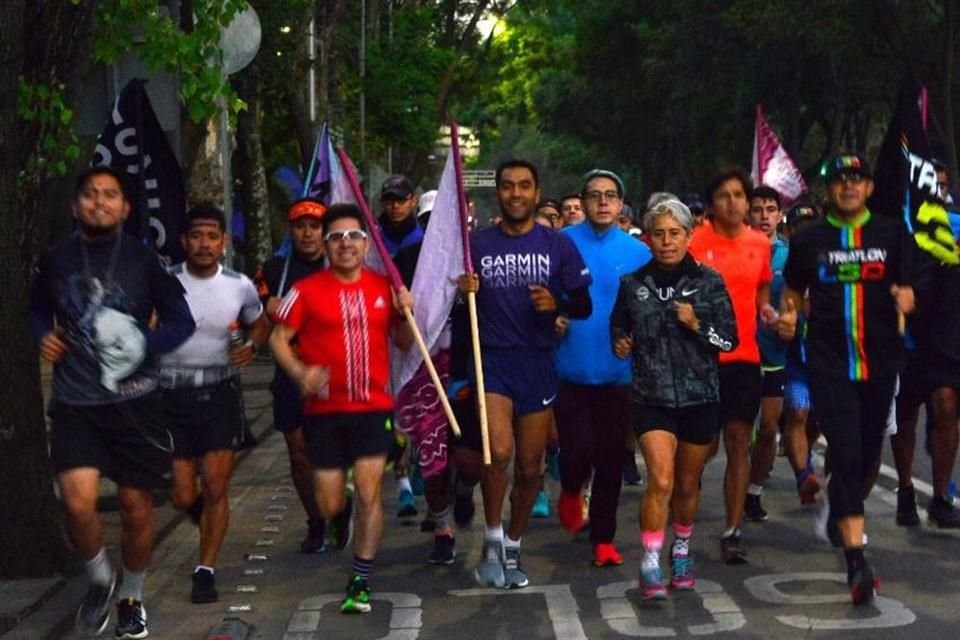 Juan Luis Barrios lideró la última etapa de preparación rumbo al Maratón de la Ciudad de México.