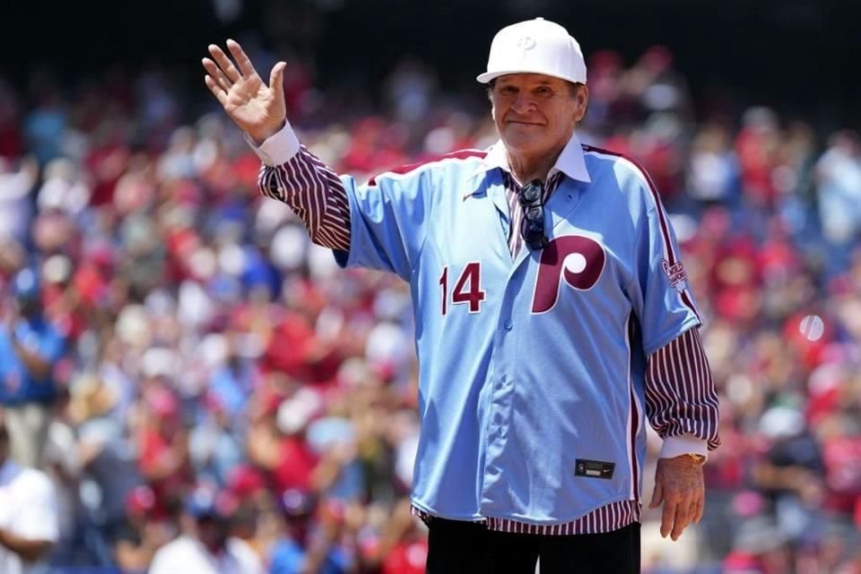 Pete Rose se mostró agradecido por el cariño de la gente.