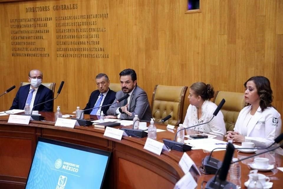 Gobierno no ha logrado detener aumento anual de enfermedades crónicas como obesidad, hipertensión y diabetes, reconoció director de IMSS.