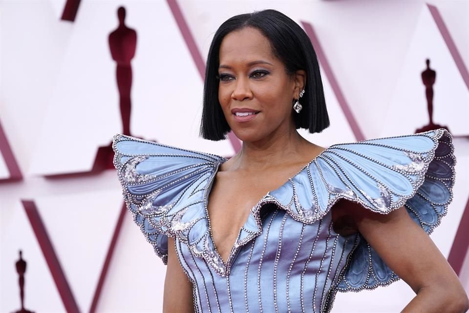 Regina King será productora y directora de la adaptación de la serie de cómics 'Bitter Root'.