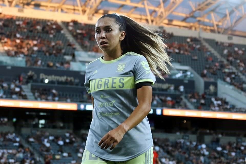 Tigres Femenil estrenó uniforme en el partido.