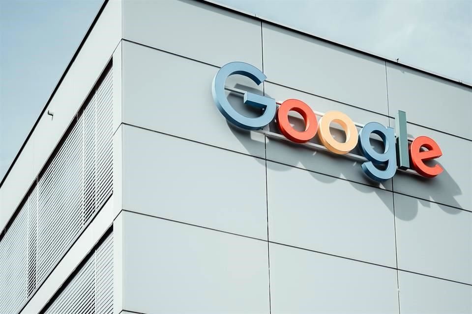 Google fue multado por 42.7 mdd por eengañar a usuarios en Australia.