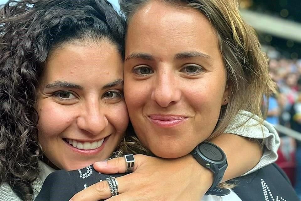 Saskia Niño de Rivera voló a Europa para pedirle matrimonio a Mariel Duayhe tras 9 meses de noviazgo.