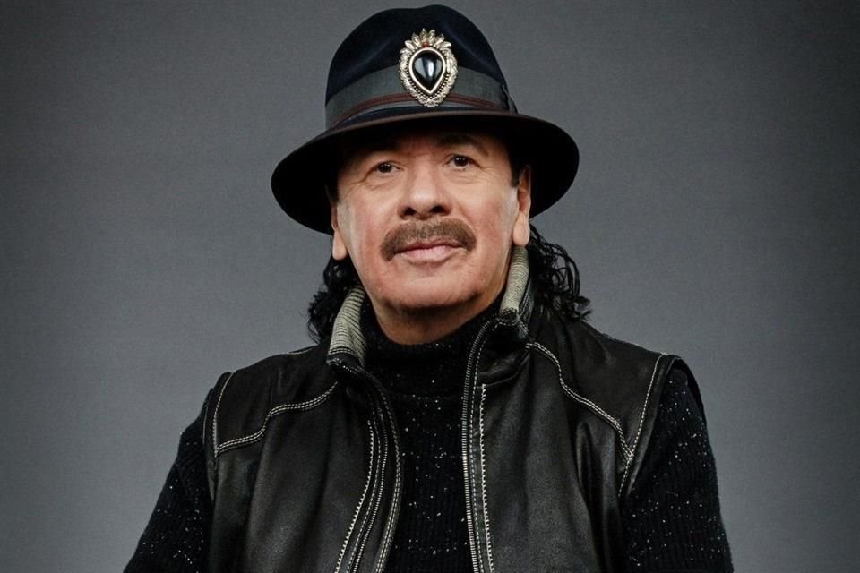 El músico Carlos Santana fue captado con un semblante recuperado y listo para volver a los escenarios.