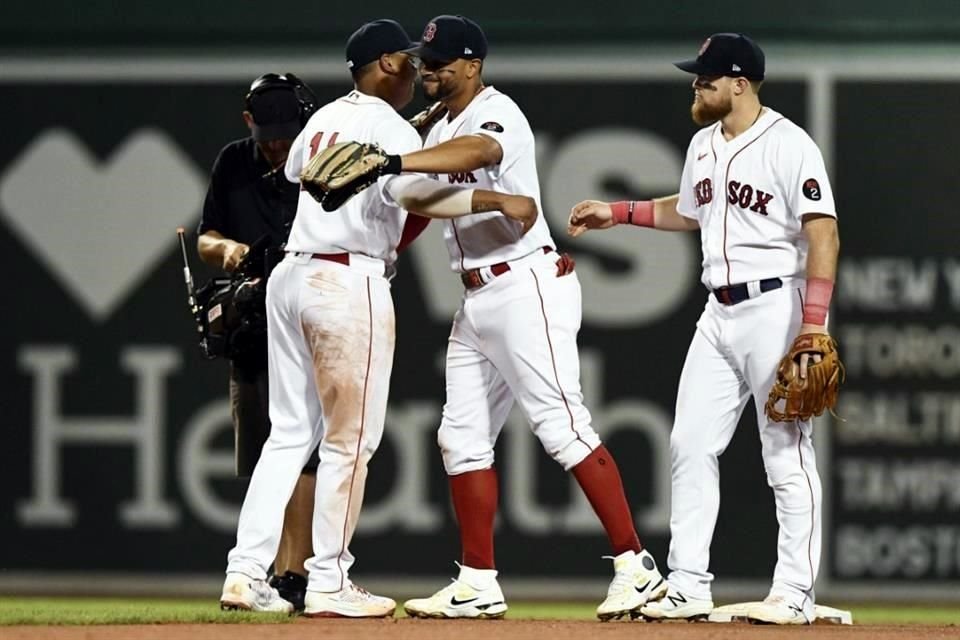 Boston se quedó con la serie 2-1.