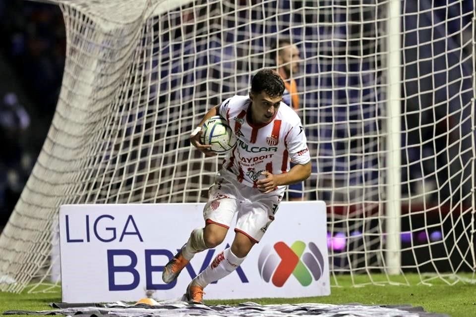 Al 83', Agustín Oliveros llegó sin marca y marcó el 2-2.