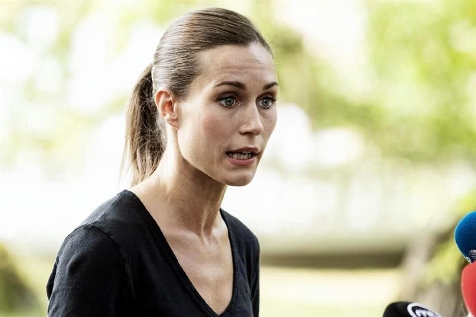 La Primera Ministra de Finlandia, Sanna Marin, en conferencia de prensa en Helsinki.