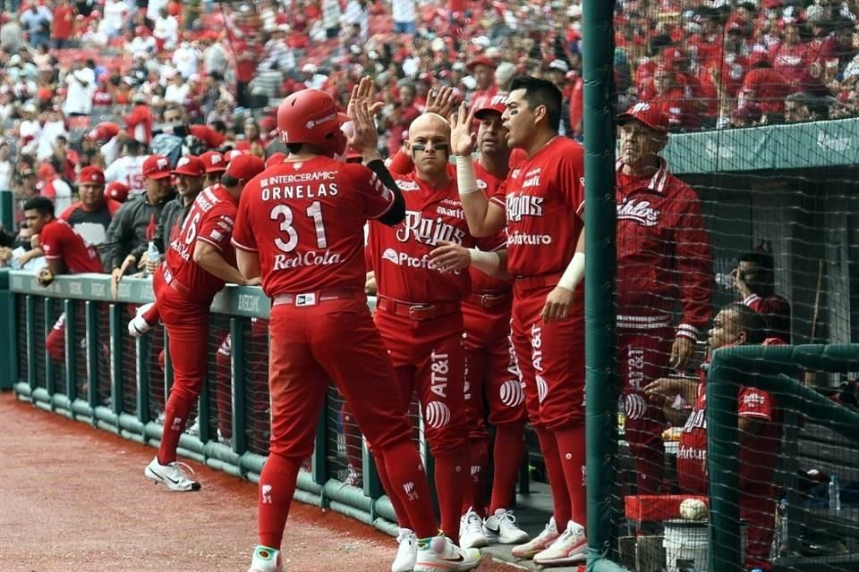 Los pingos suman triunfo en Playoffs.