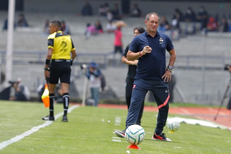 Andrés Lillini habló con la prensa al final del encuentro.