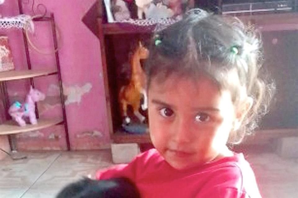 Camila fue declarada muerta por personal médico, pero al ser velada, su familia descubrió que seguía viva y al llevarla al hospital murió. 