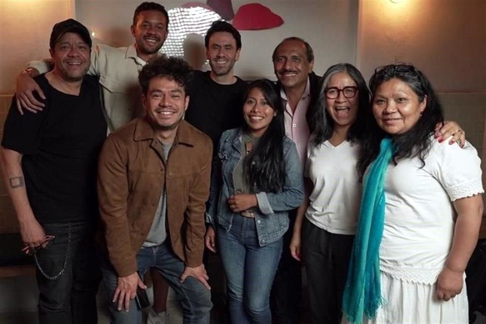 La actriz Yalitzi Aparicio protagonizará junto con Memo Villegas 'La Gran Seducción', cinta dirigida por Celso García, para Netflix.