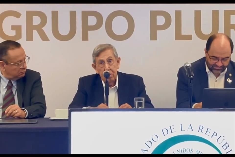 Cuauhtémoc Cárdenas se dijo 'muy preocupado' por la situación que vive el País en materia económica, educativa y de inseguridad.