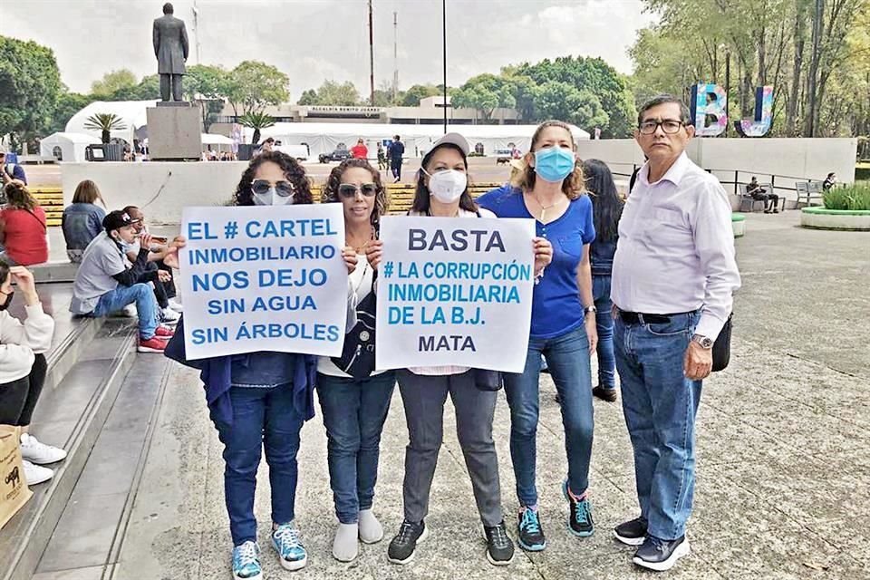 Cerca de 50 vecinos de distintas colonias formaron parte de la movilización que se llevó a cabo en calles de la Alcaldía Benito Juárez.