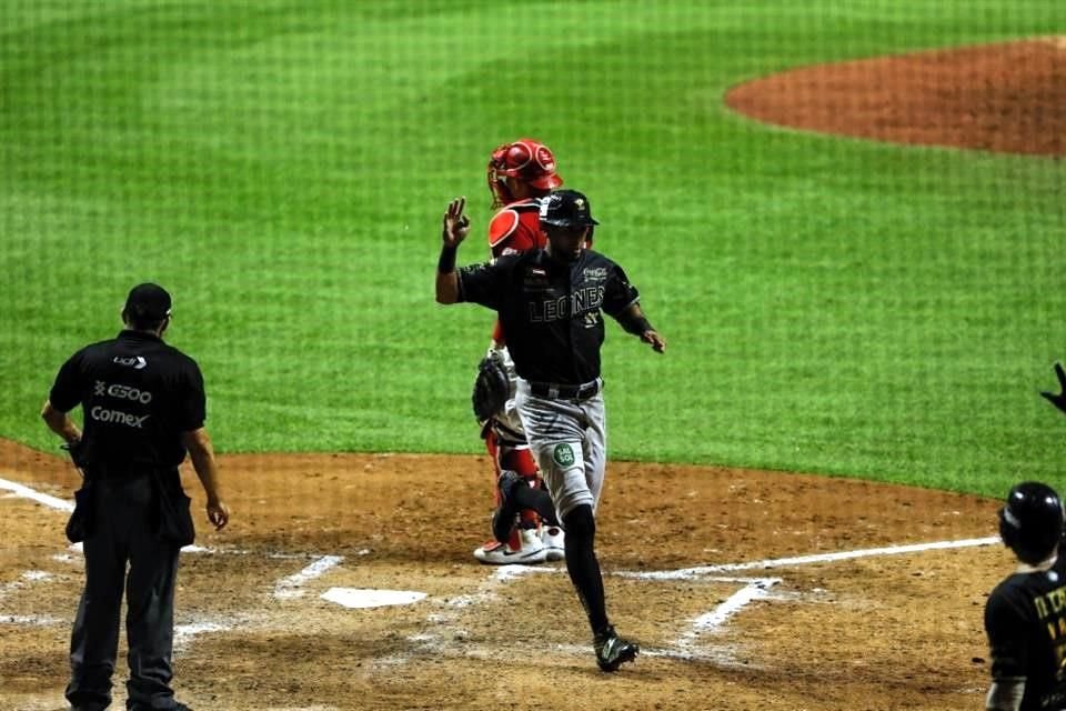 Los Diablos vieron frenada su histórica racha de 15 triunfos consecutivos.