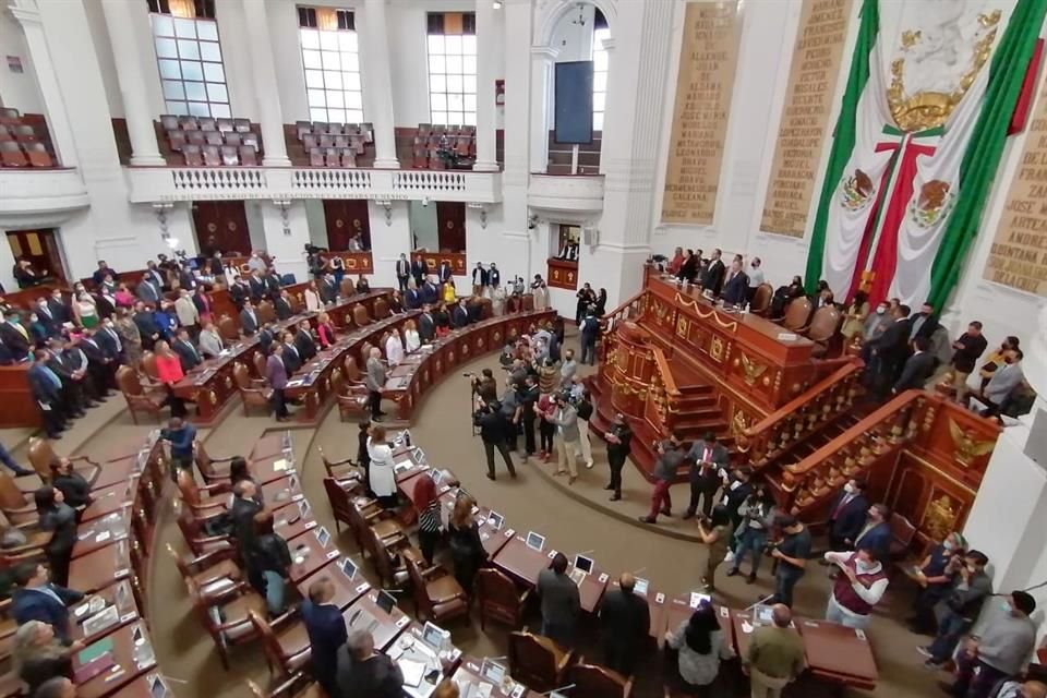 Diputados del PAN aseguran que la fecha en la que Sheinbaum presentará su informe de gobierno ante el congreso no está definida.