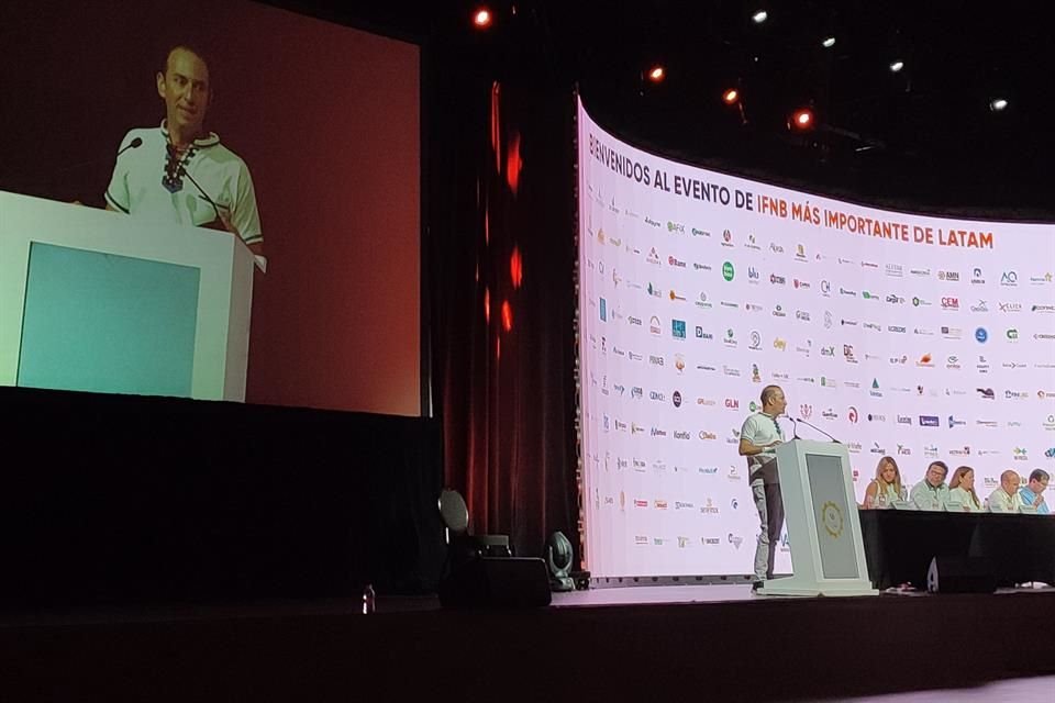 Enrique Presburger, presidente nacional de Asofom durante la Convención del organismo.