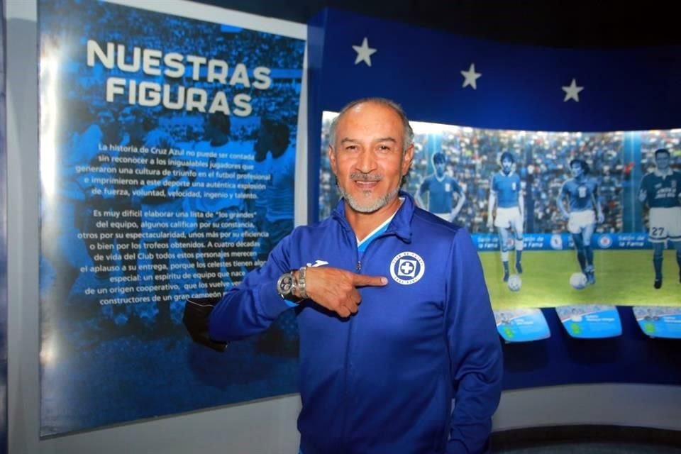 Raúl 'Potro' Gutiérrez defiende la grandeza de Cruz Azul y pide inspirarse en ella.