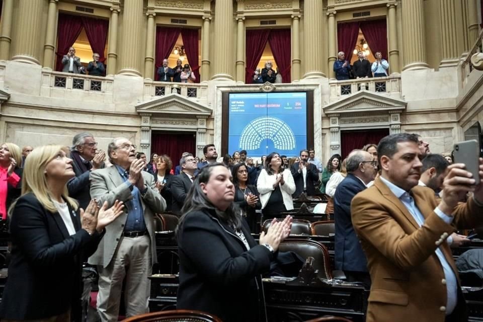La Cámara de Diputados de Argentina expresó su 'enérgico repudio' al intento de magnicidio contra la Vicepresidenta en un texto aprobado por la mayoría de los bloques parlamentarios.