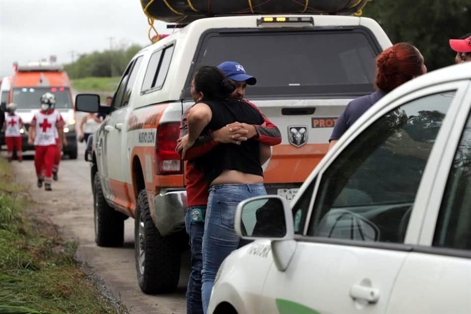 Familiares de los fallecidos acudieron al lugar.