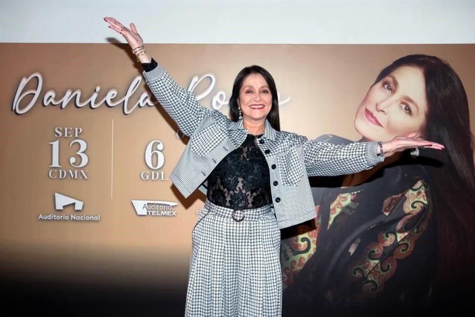 Alista Daniela Romo, a sus 63 años, su regreso a los escenarios con conciertos en CDMX, Guadalajara y Monterrey; cantará sus grandes éxitos.