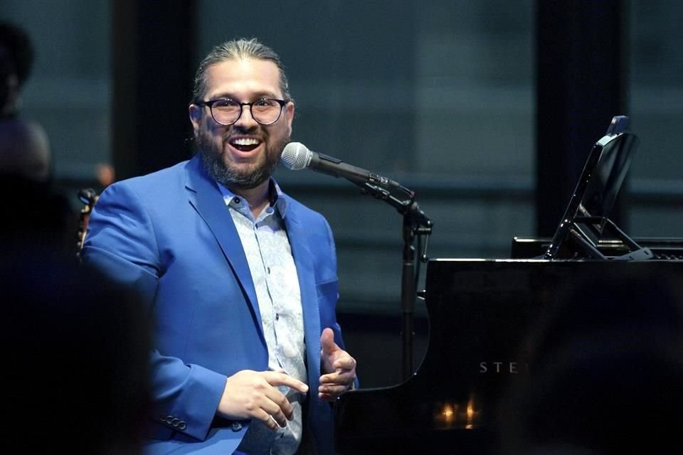 Un pequeño adelanto de los temas que conformarán un musical sobre la vida y obra de la mexicana Frida Kahlo, compuestos por el mexicano Jaime Lozano (en foto), se presentarán en Nueva York.