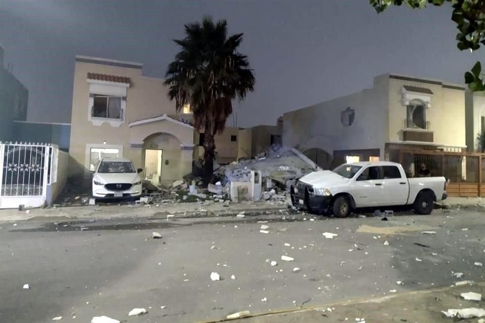 La explosión también causó daños en casas aledañas.