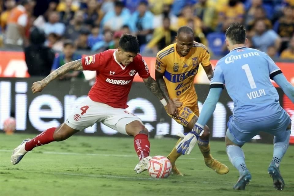 Las imágenes del primer tiempo, cuando Tigres se puso arriba 1-0.