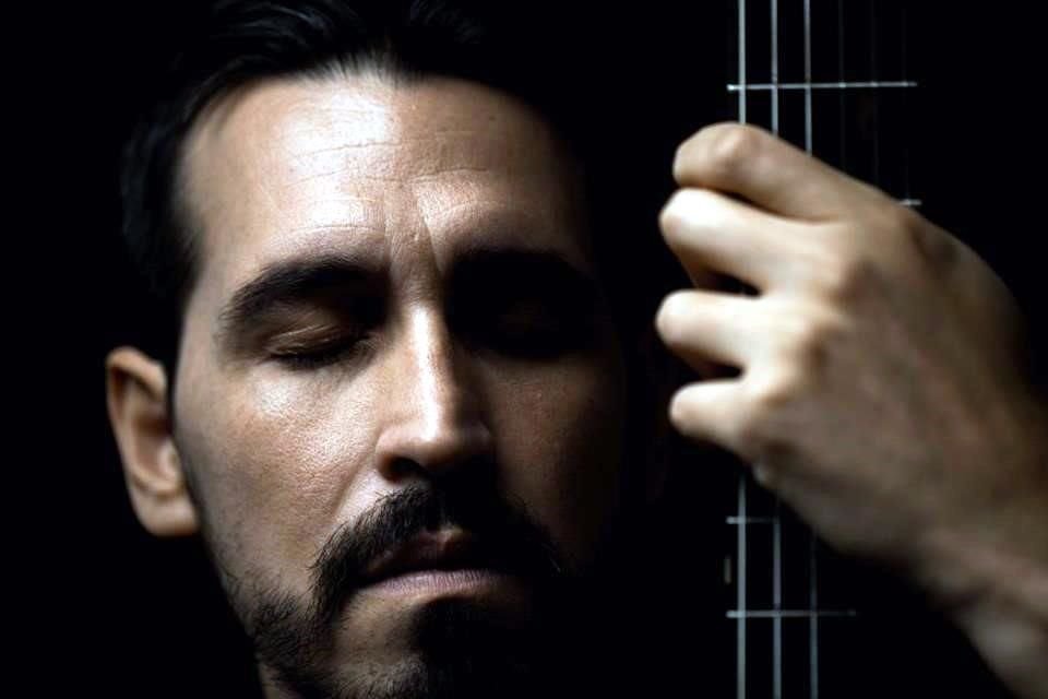 En la raíz rítmica y armónica del álbum 'Olas Altas' hay una influencia de la música popular de Brasil y Argentina, que Daniel Torres fusiona con las armonías del jazz y la música vocal.