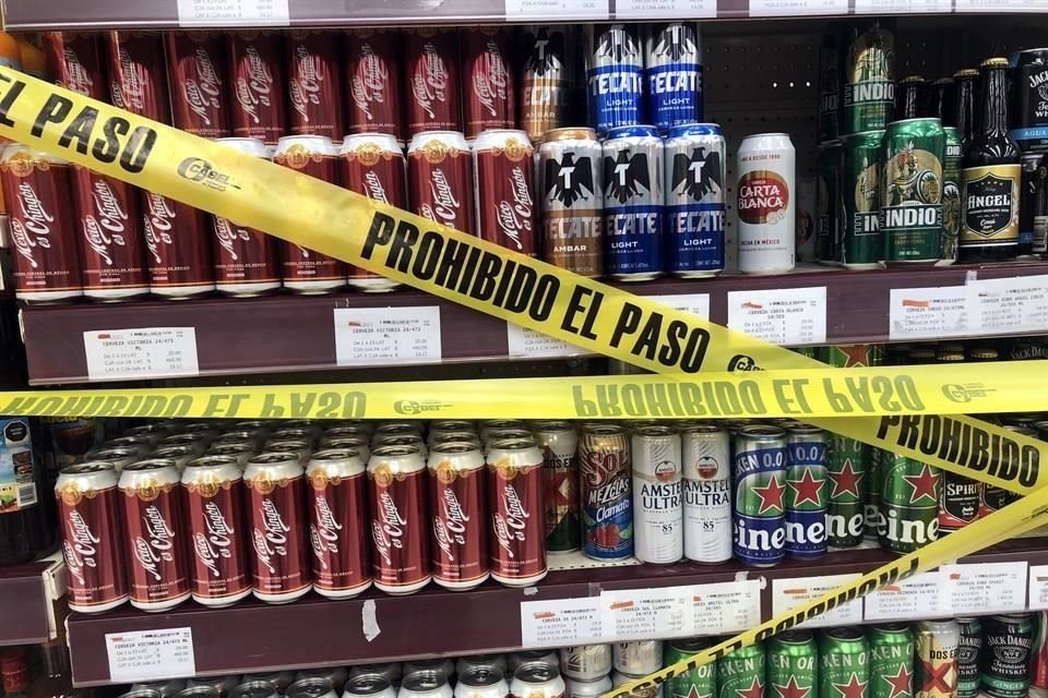 La venta en envase cerrado para consumir fuera de los establecimientos mercantiles deberá entenderse como suspendida. 